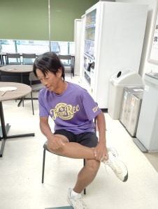 膝が痛い方におすすめのストレッチ！【レックテニススクール】