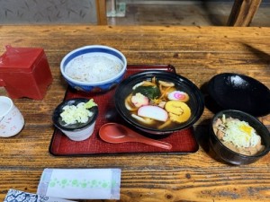 暑いときは辛い物？？？【レックテニススクール】
